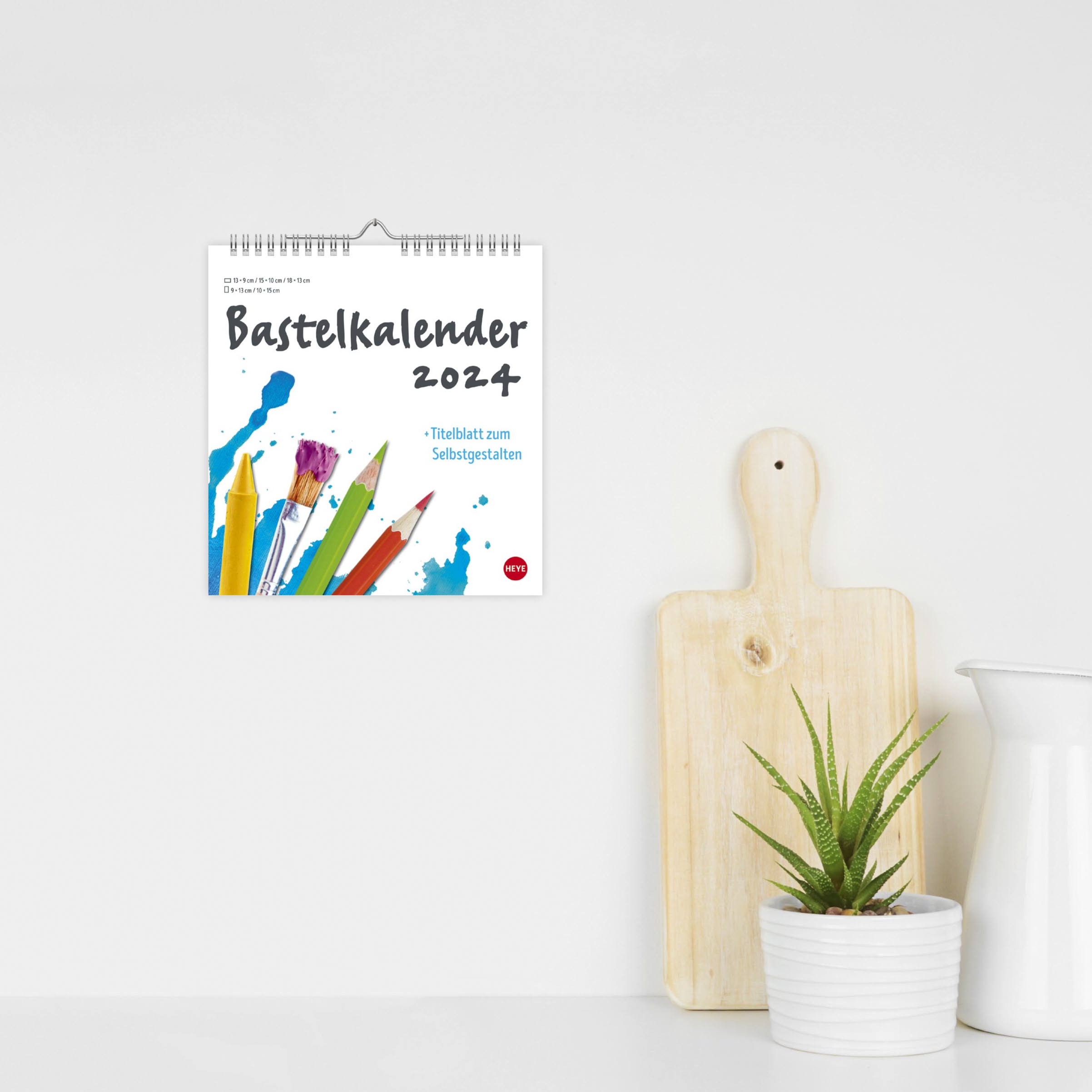 Bastelkalender 2024 weiß mittel. Blanko-Kalender zum Basteln mit extra Titelblatt für eine persönliche Gestaltung. Foto- und Bastelkalender 2024. Format 21 x 22 cm.